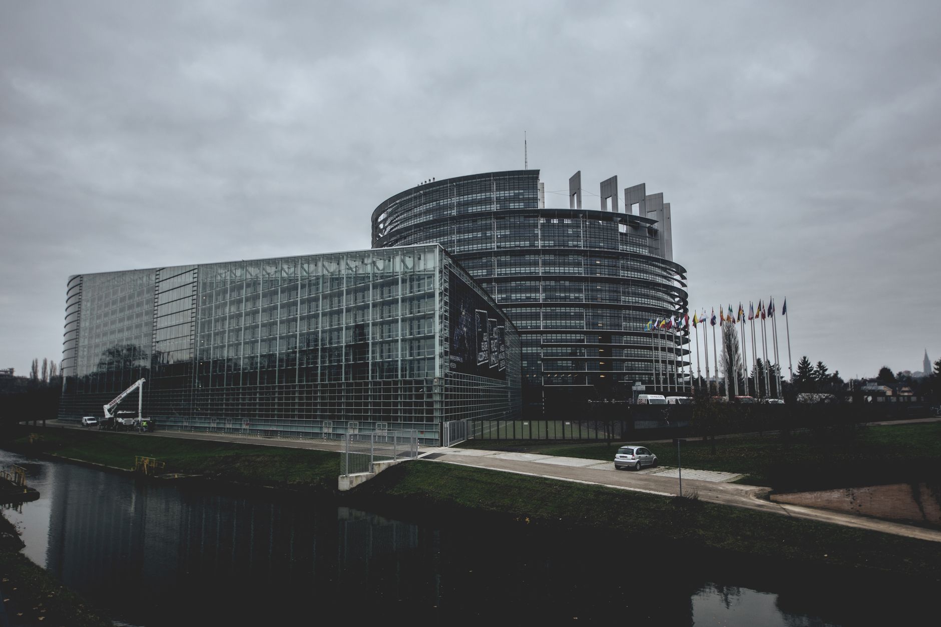Albania închide capitolul 20 de negocieri, dar UE impune continuarea reformelor economice