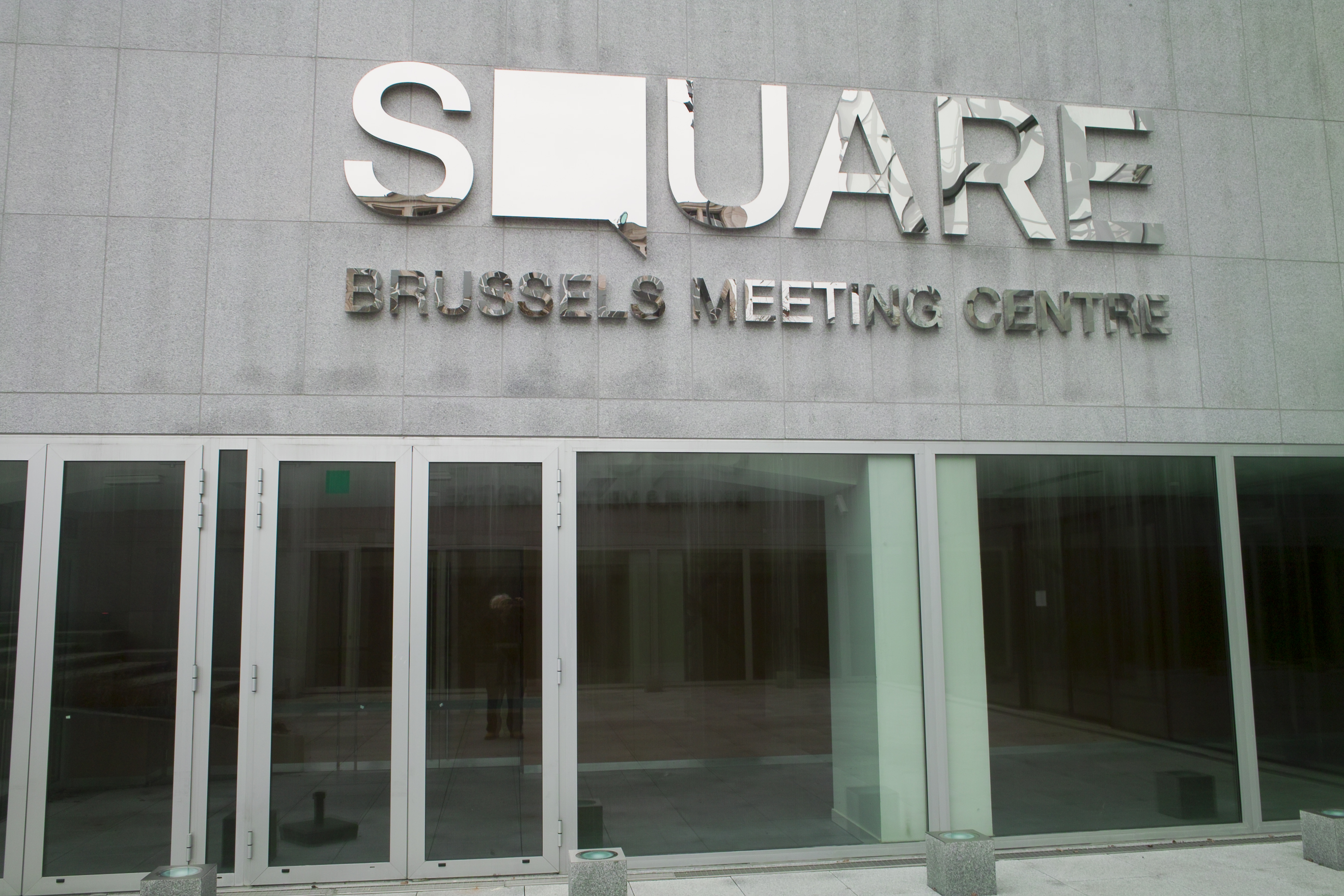 Uniunea Europeană mobilizează fonduri suplimentare pentru Ucraina în cadrul reuniunilor FMI și G7