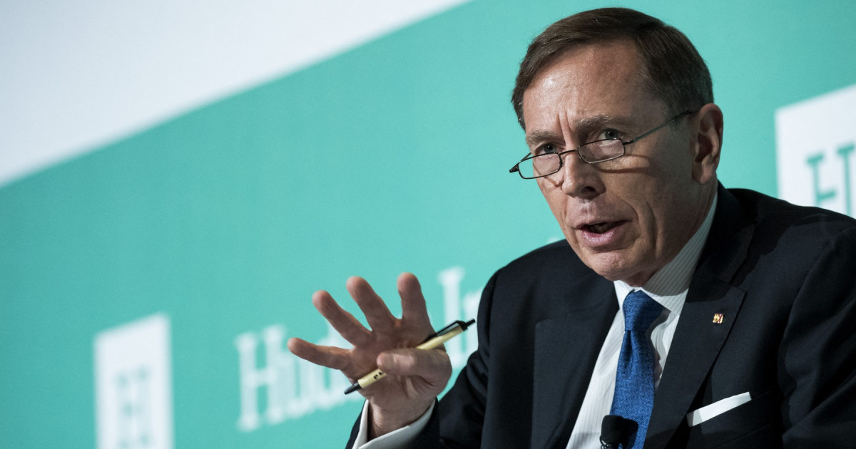 David Petraeus avertizează: NATO are nevoie de o schimbare instituțională revoluționară pentru viitorul războiului