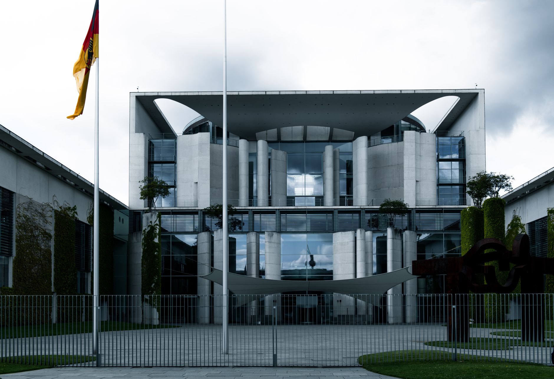 Zelenski solicită la Bruxelles intensificarea presiunilor asupra Rusiei și consolidarea sprijinului militar