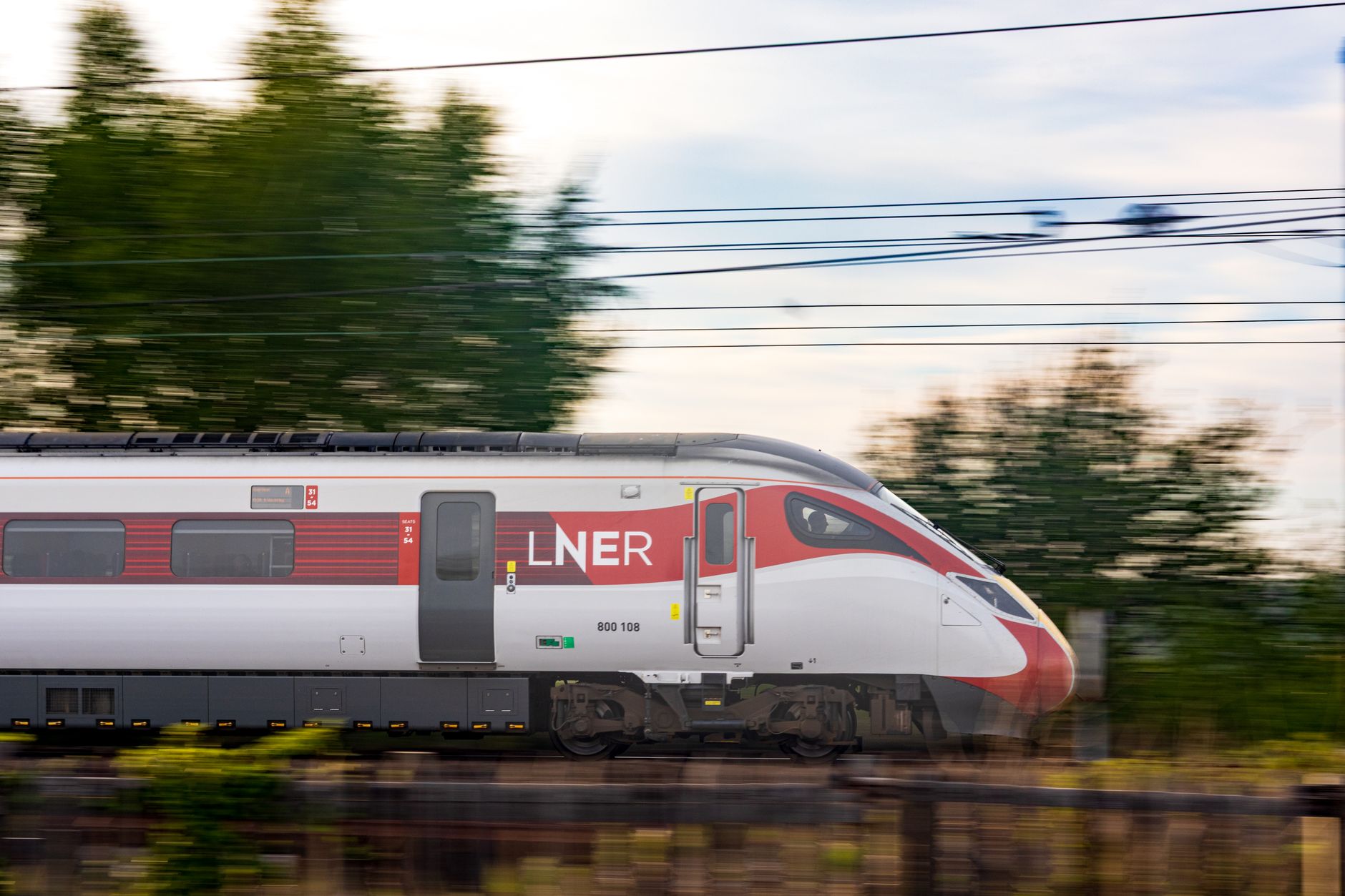 Regiunile europene solicită integrarea trenurilor de mare viteză cu rețelele locale de transport