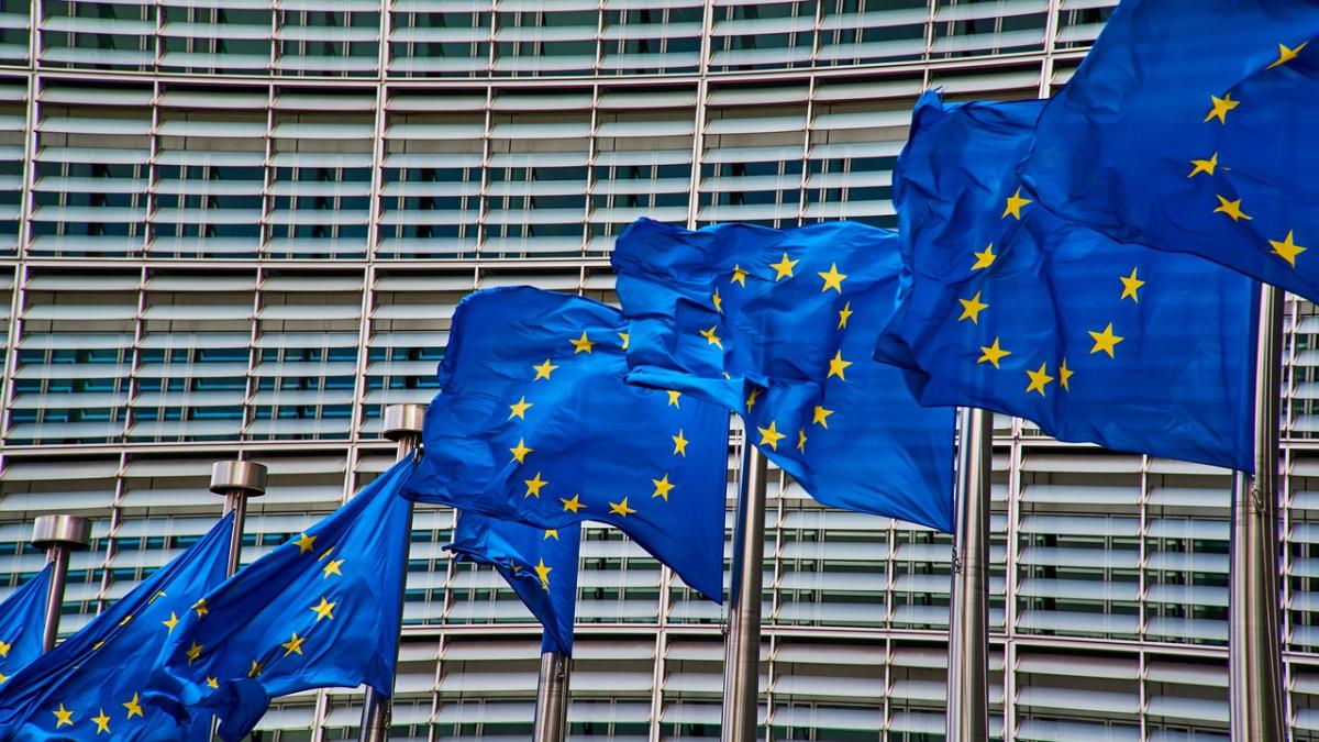 Presiuni diplomatice la Bruxelles: Danemarca, Italia și Polonia cer reducerea efectului de atracție în migrație