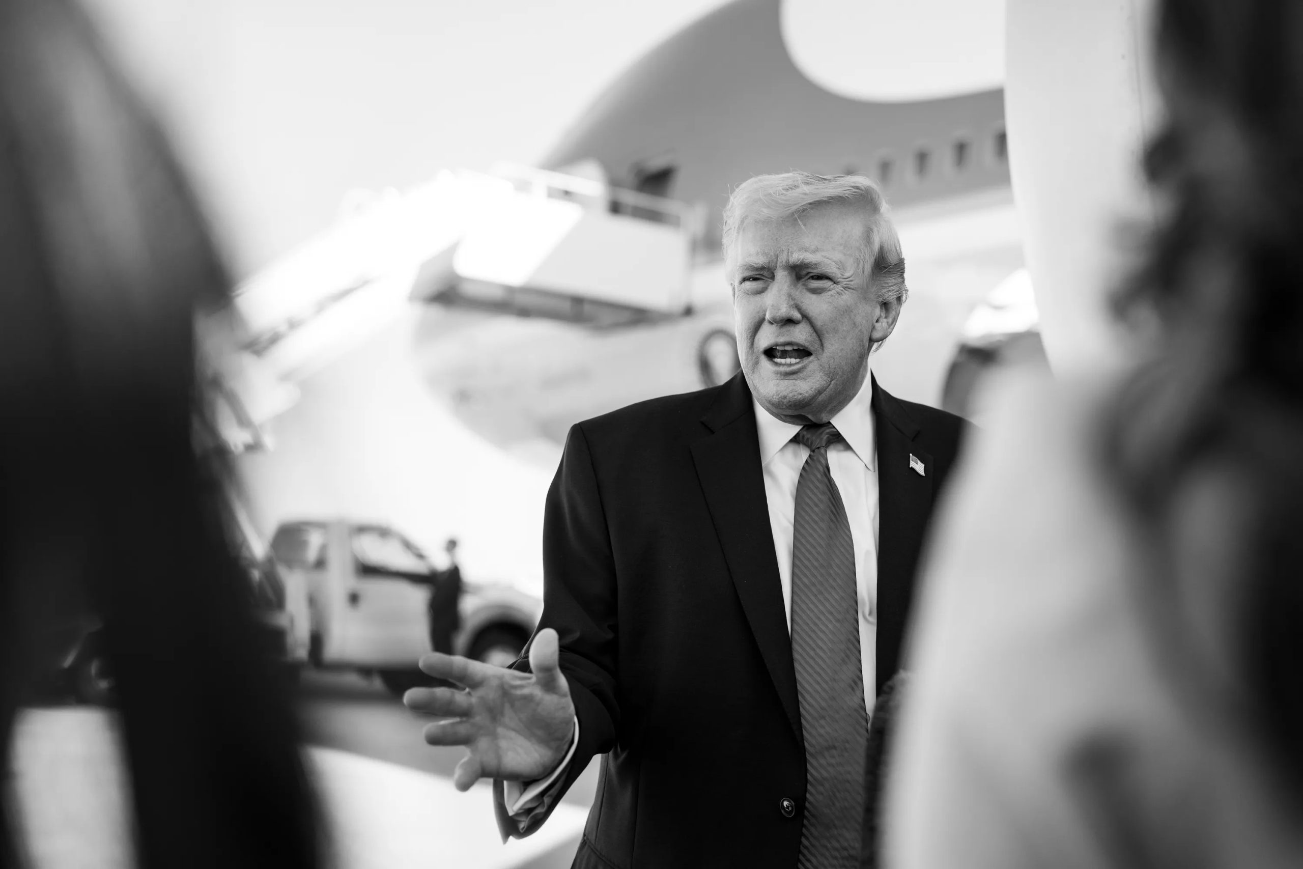 Donald Trump respinge acuzațiile privind restricționarea serviciilor Starlink în Ucraina