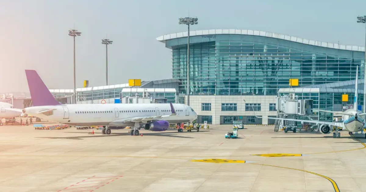 Măsuri de securitate în Polonia: Aeroporturi din estul țării au fost închise după atacurile rusești asupra Ucrainei