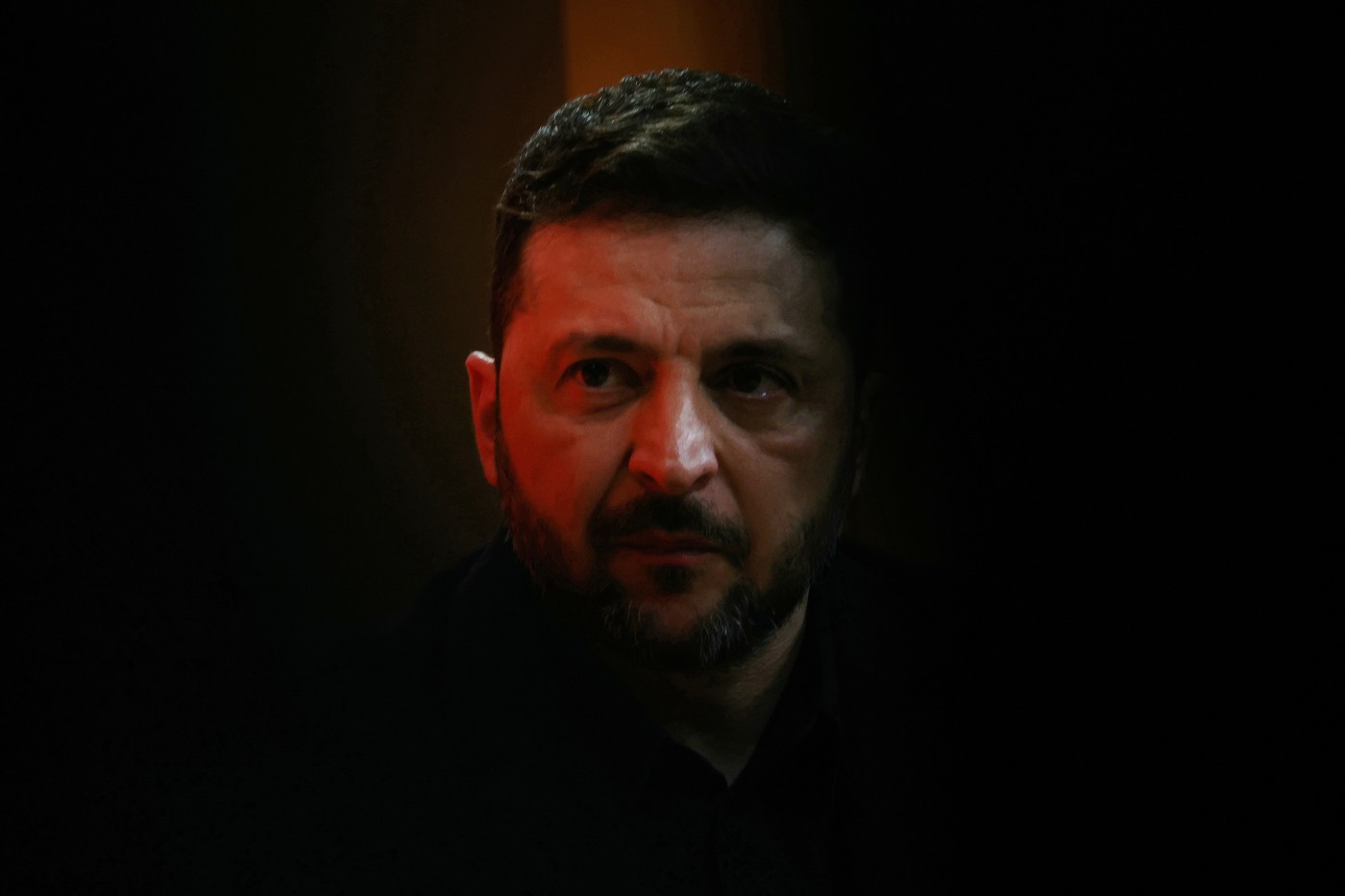 Tensiuni diplomatice între Kiev și Washington: Zelenski acuză SUA de presiuni pentru capitularea Ucrainei