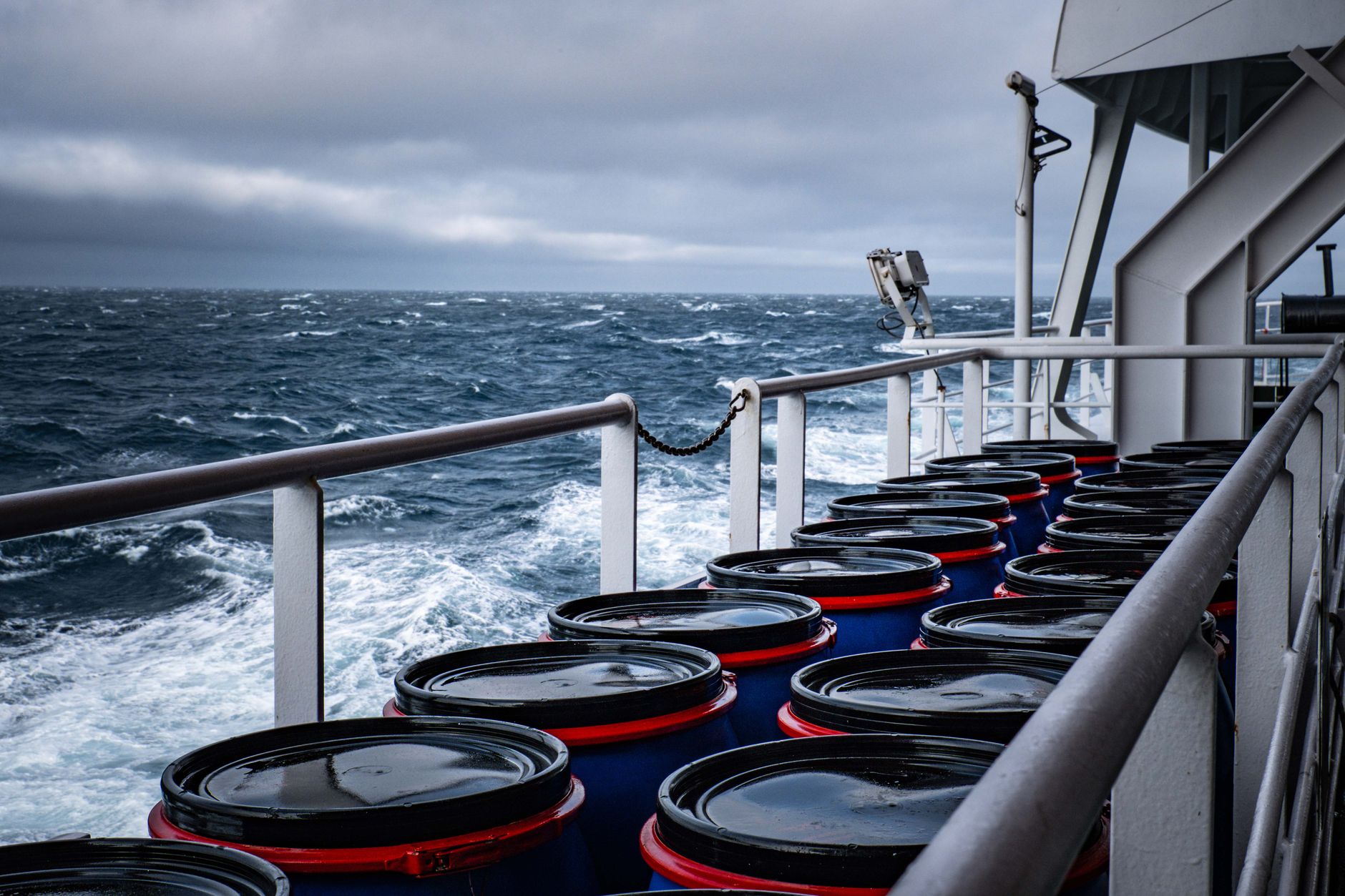 Parlamentul European analizează atacurile Rusiei asupra navelor din Marea Neagră și noile măsuri de coeziune