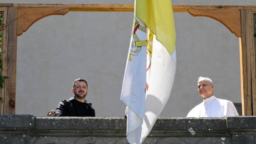 Diplomația Vaticanului: Papa Leon al XIV-lea solicită un armistițiu umanitar pentru Oleșkî
