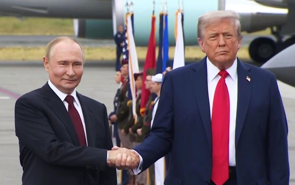 Scăderea popularității lui Donald Trump și avansul democraților în anticiparea alegerilor pentru Congres