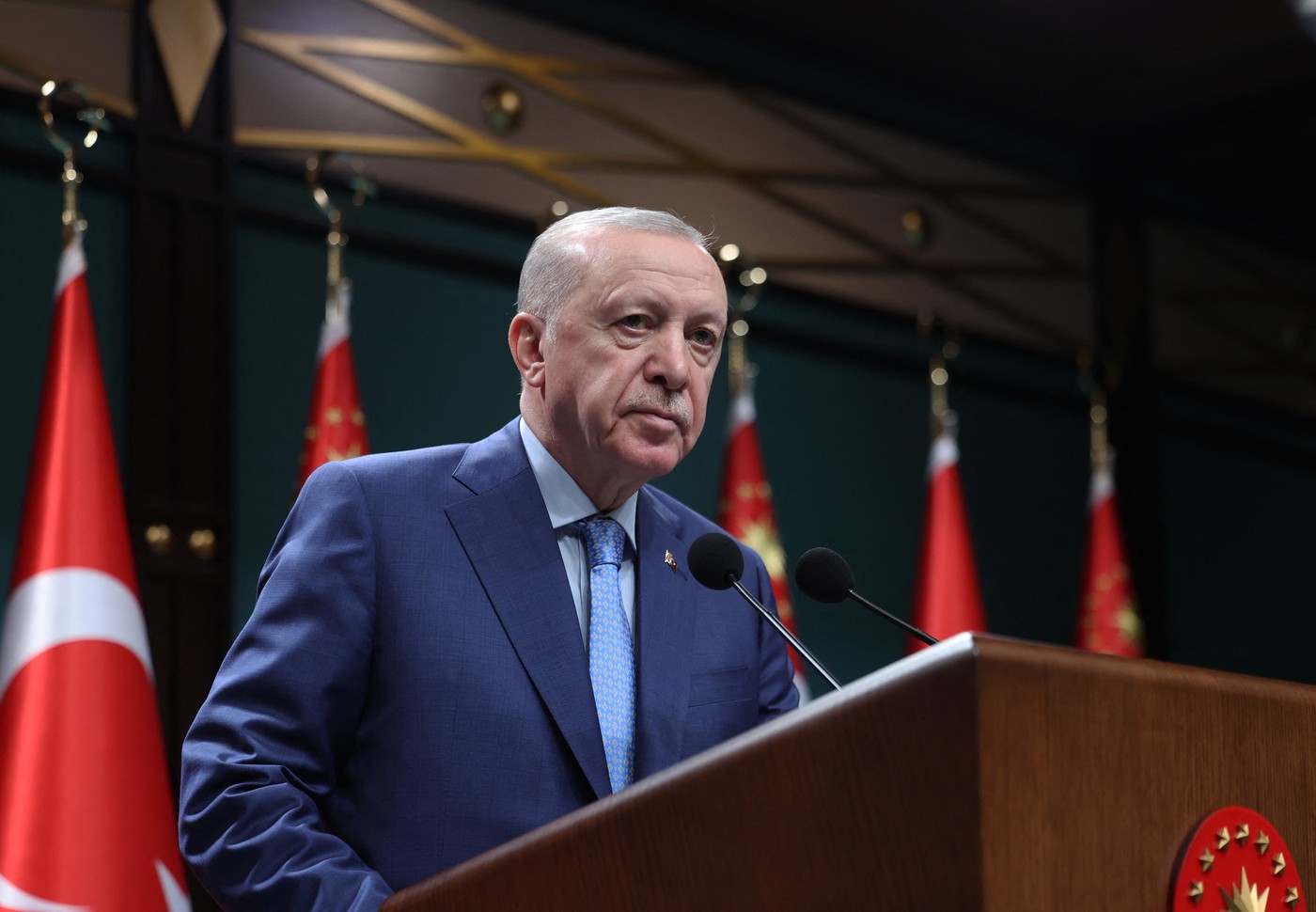 Posibilă candidatură a lui Erdogan pentru un nou mandat în 2028, sub semnul alegerilor anticipate