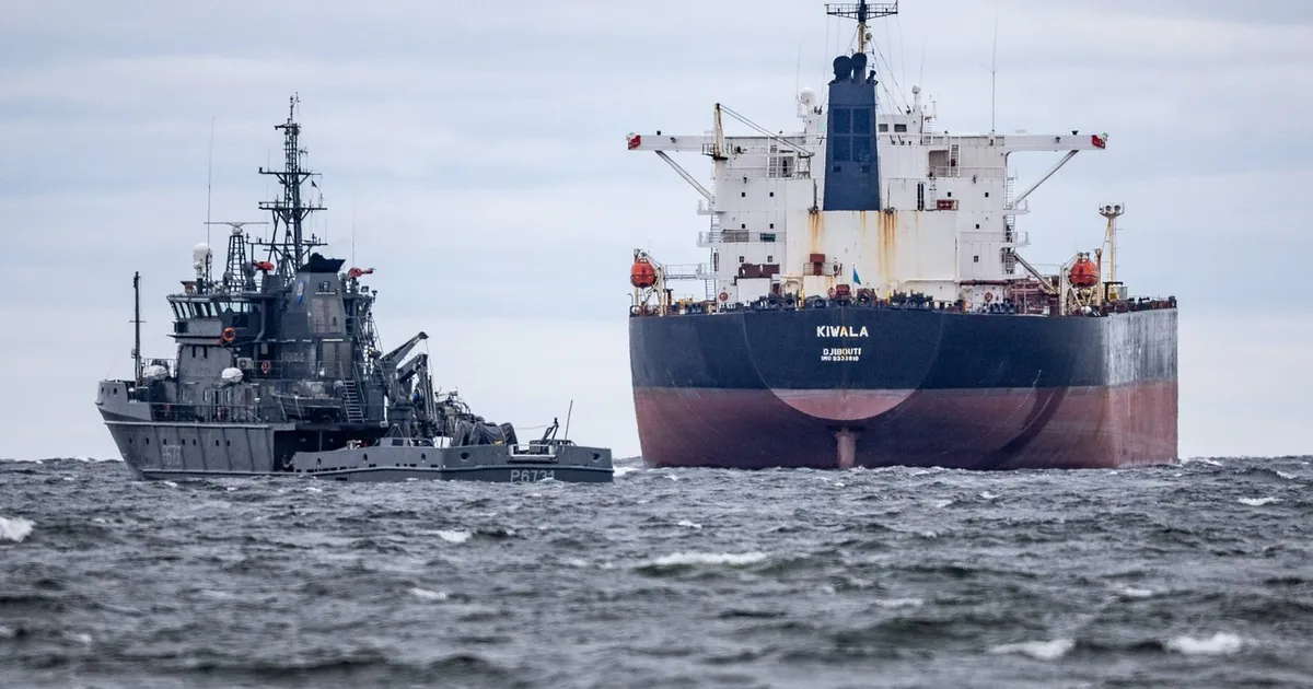 Norvegia a reținut două nave din flota fantomă a Rusiei, una fiind sancționată pentru proiectul Arctic LNG 2
