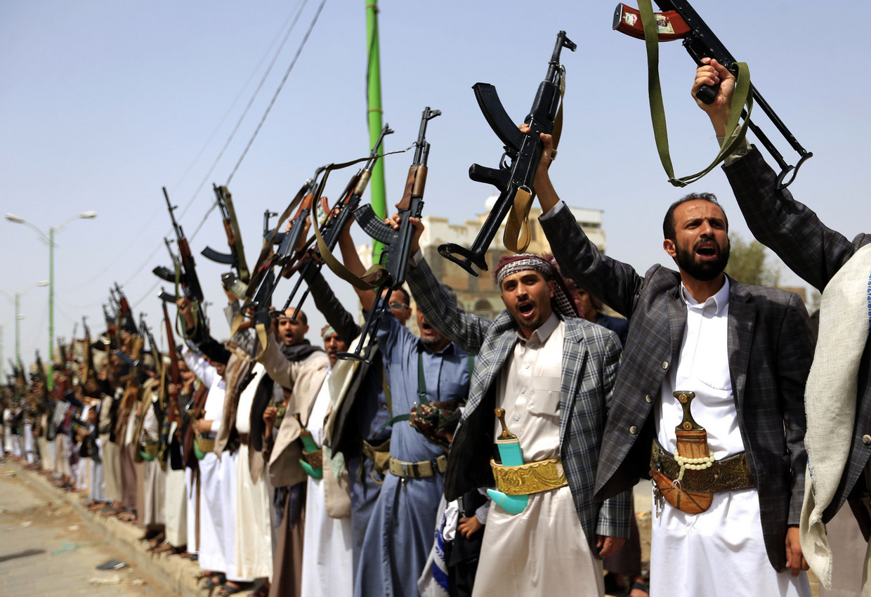 Negocieri diplomatice în Oman: Rebelii Houthi oferă asigurări privind siguranța navelor SUA și Israel în Marea Roșie