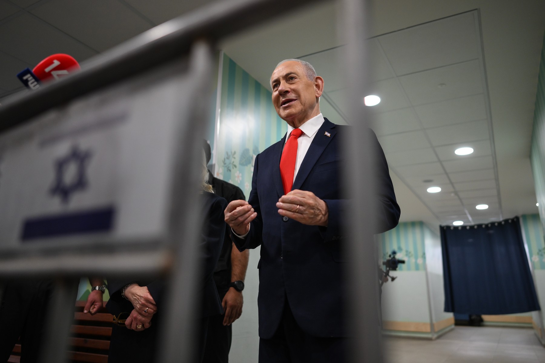 Rezultate electorale în Israel: Blocul anti-Netanyahu conduce, dar majoritatea în Knesset rămâne neatingibilă