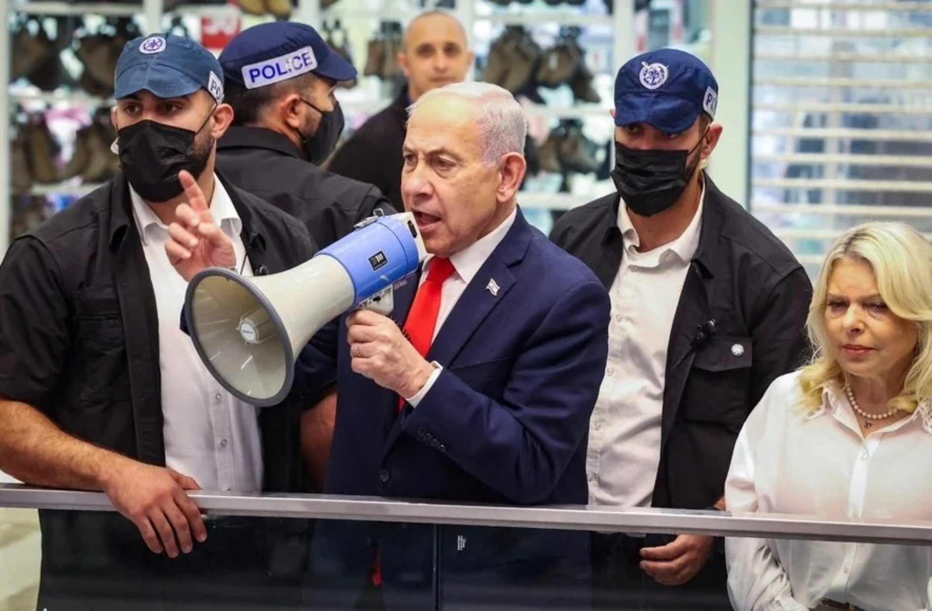 Netanyahu conduce în urma primelor rezultate ale alegerilor, dar rămâne fără majoritate în Knesset