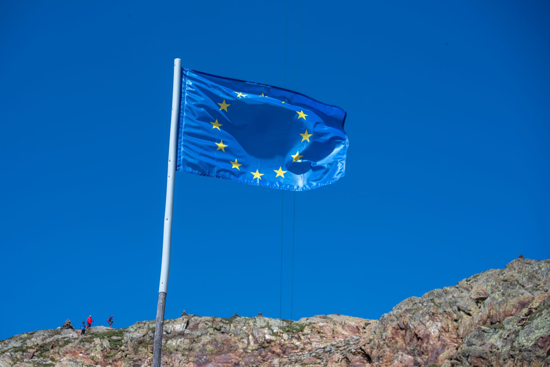 Adrian Năstase avertizează că Rusia nu poate impune limite statelor europene privind securitatea
