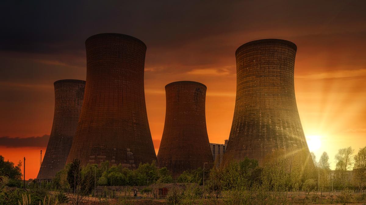 Agenția Internațională pentru Energie Atomică confirmă lovirea unui turn de răcire de la centrala Kursk de o dronă