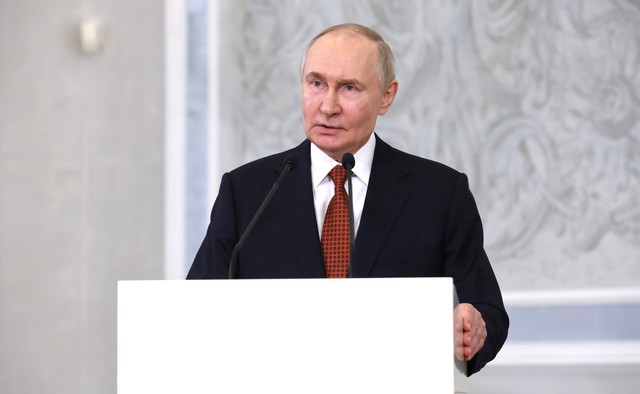 Vladimir Putin anunță disponibilitatea Rusiei de a restabili cooperarea cu vecinii europeni