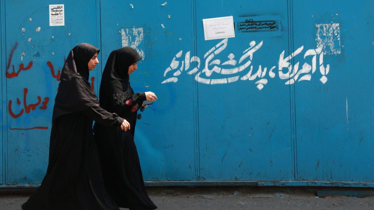 Analiza sociologului Bogdan Bucur: China exploatează continuitatea istorică, în timp ce Iranul este blocat de teocrație