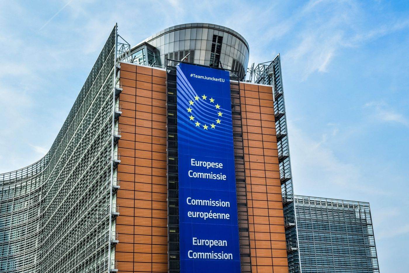 Comisia Europeană lansează două noi inițiative pentru securitatea și reziliența resurselor de apă