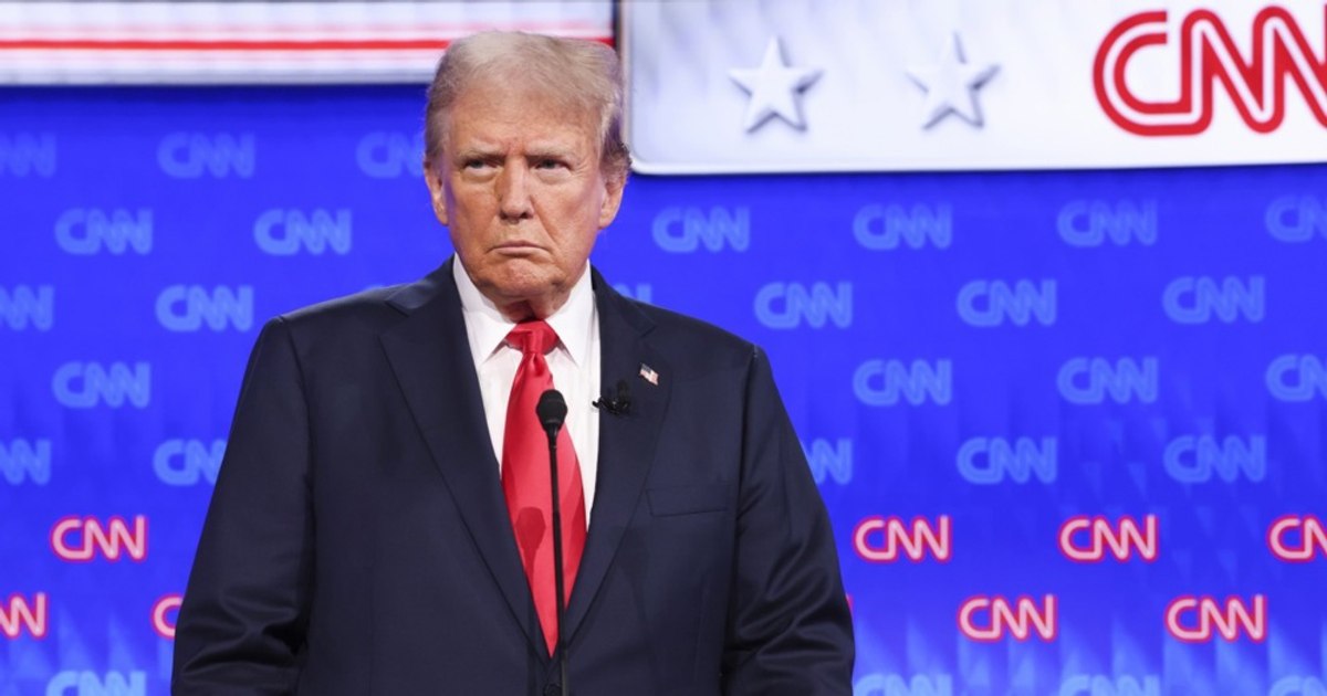 Criza accesului presei la Casa Albă: Marile rețele americane suspendă acoperirea comună a evenimentelor lui Trump