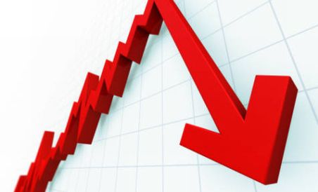 România se îndreaptă spre recesiune în 2026, sub presiunea consolidării fiscale și a concurenței din China