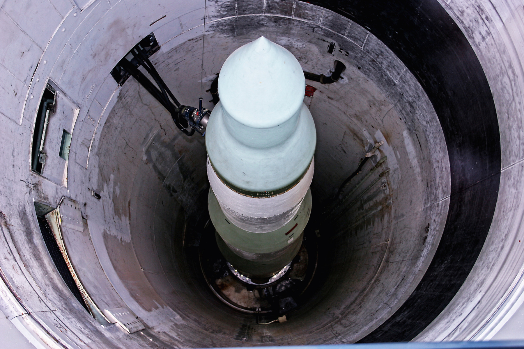 Lituania avansează spre eliminarea interdicției constituționale privind armele nucleare