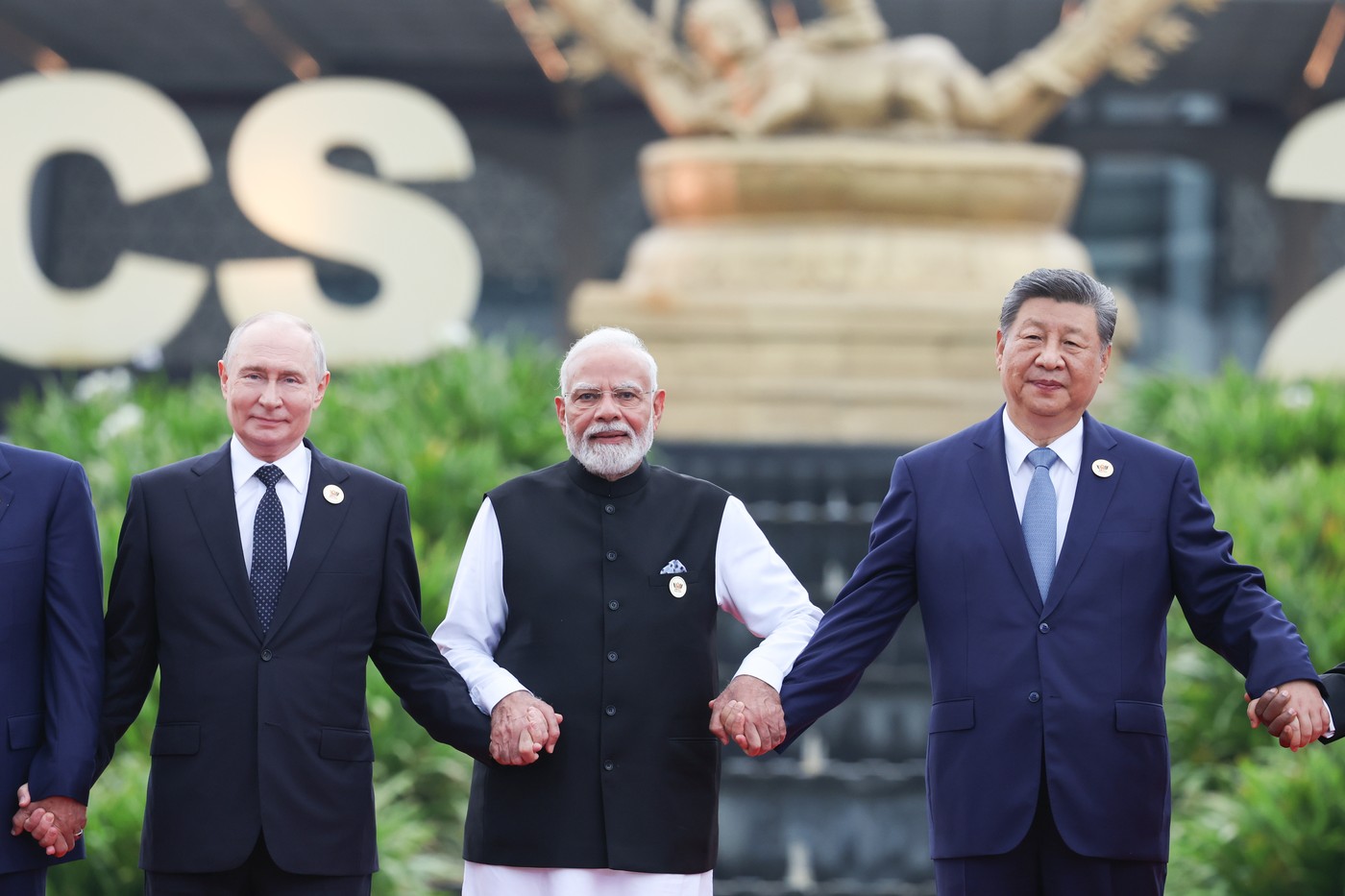 China propune crearea unei zone open source pentru inteligența artificială în cadrul BRICS
