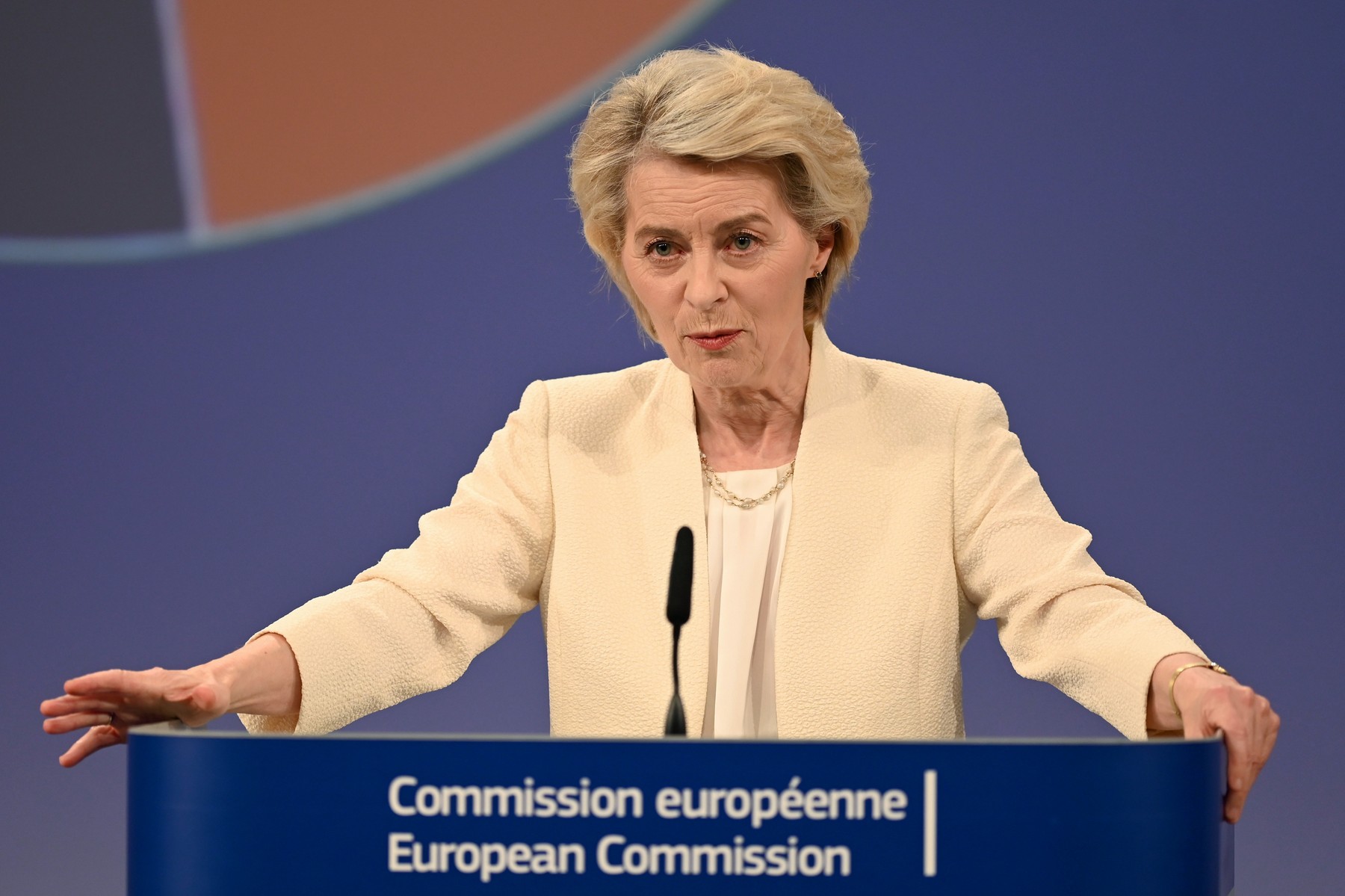 Uniunea Europeană și Filipine au ajuns la un acord substanțial pentru un tratat de liber schimb