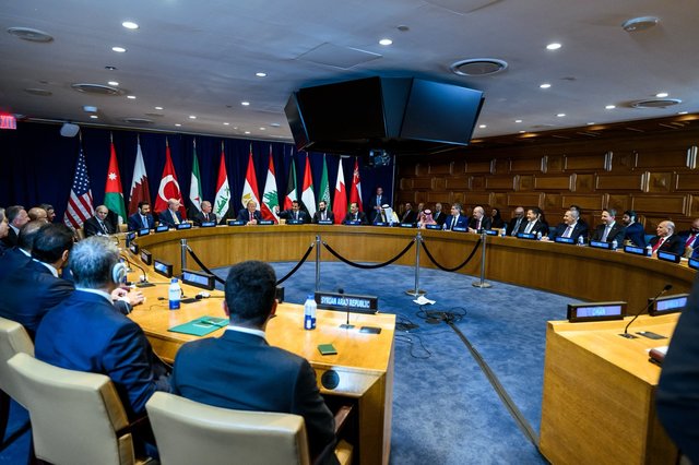 Trump avertizează că ar putea anihila Republica Islamică, în timp ce eforturile diplomatice continuă la ONU