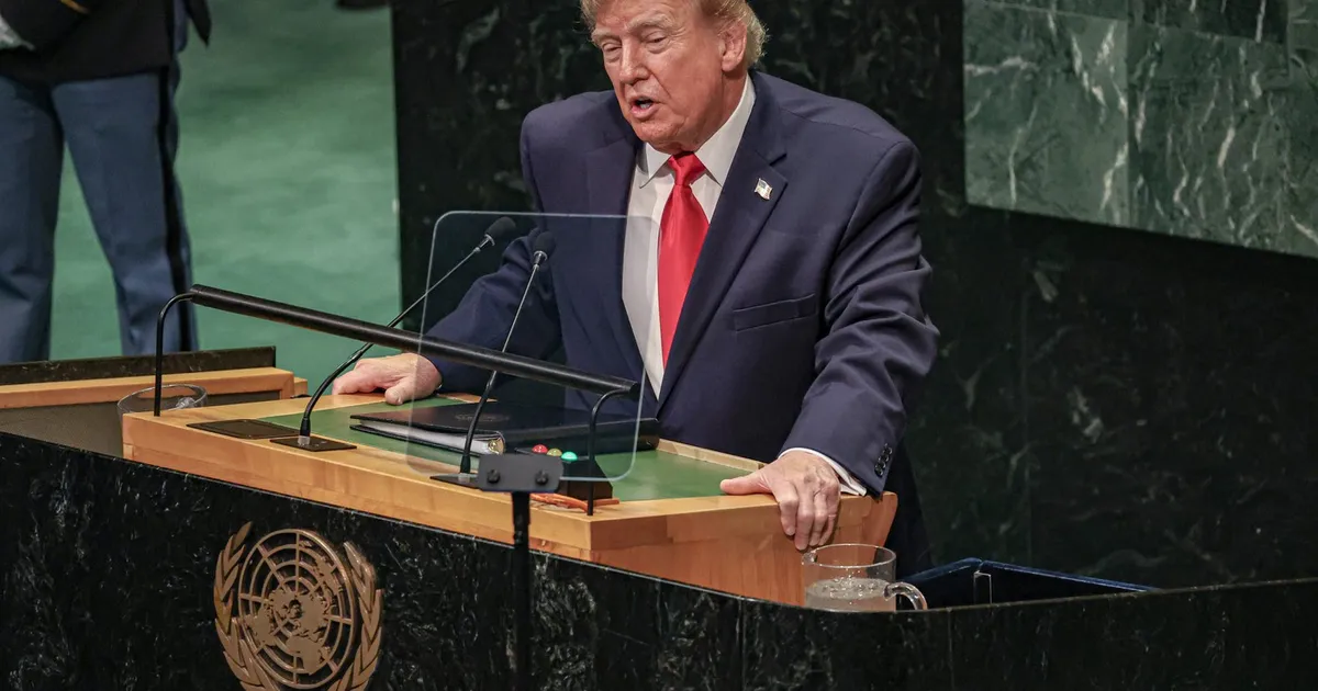Donald Trump amenință cu anihilarea Iranului dacă eșuează negocierile pentru pace