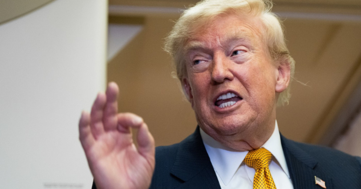 Donald Trump îi cere lui Volodimir Zelenski să oprească atacurile asupra infrastructurii de motorină din Rusia