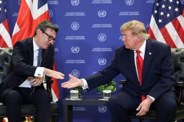 Regatul Unit acceptă renegocierea acordului privind arhipelagul Chagos sub presiunea lui Trump
