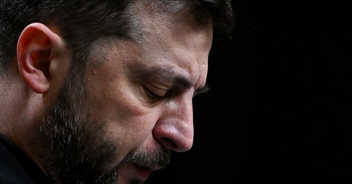Volodimir Zelenski recunoaște existența unor decizii eronate luate în timpul conflictului din Ucraina