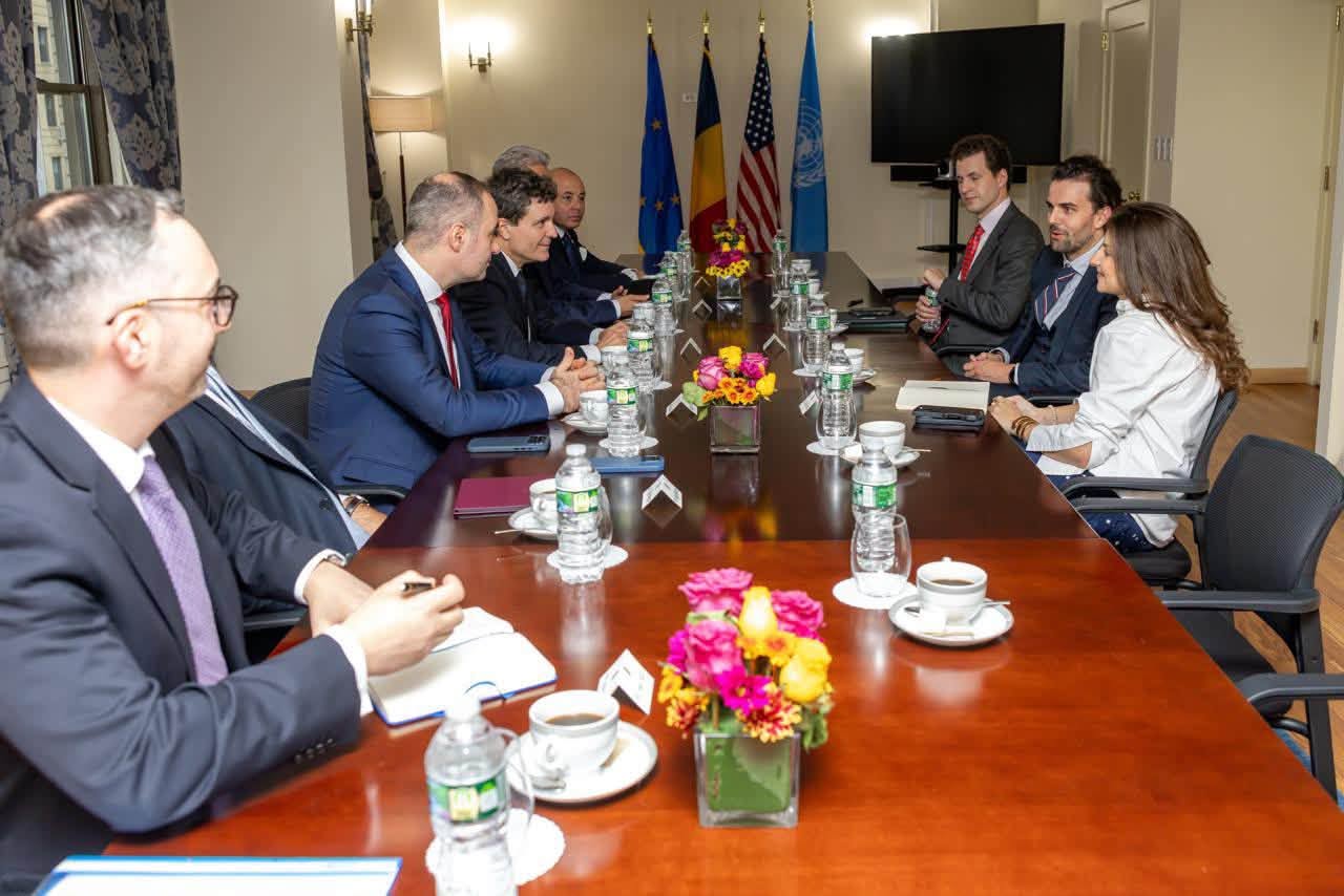 România negociază cu SUA crearea unui fond de investiții pentru sectoare strategice