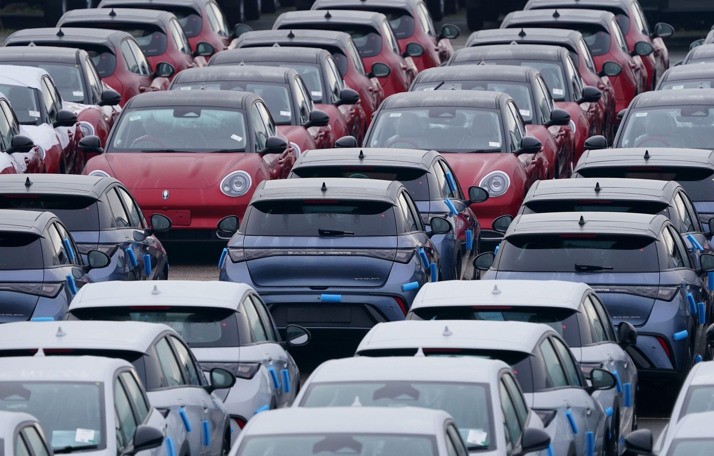 Presiune asupra industriei auto europene: creșterea masivă a vânzărilor de vehicule hibride din China