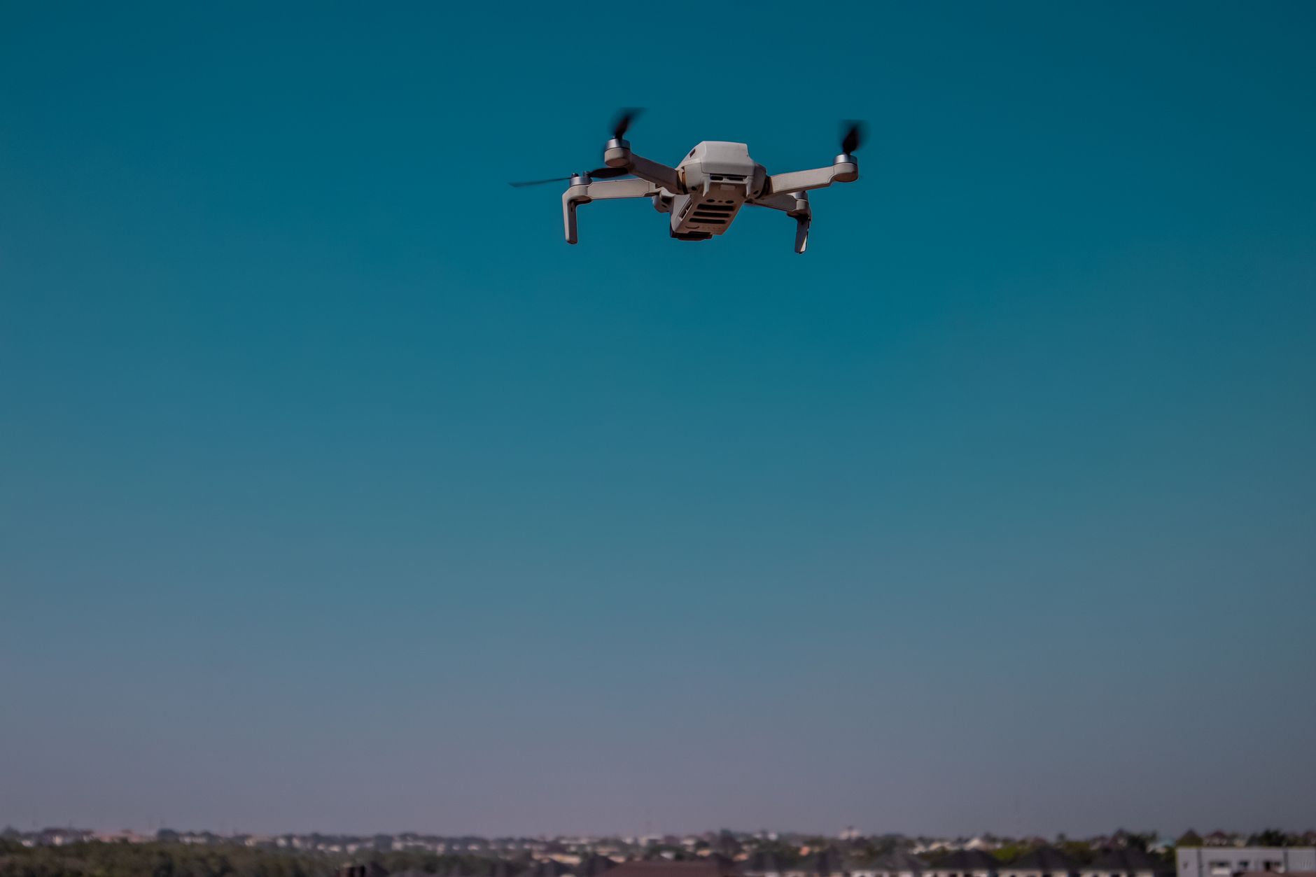 Incident de securitate în Republica Moldova: descoperită o dronă dotată cu sistem de filmare