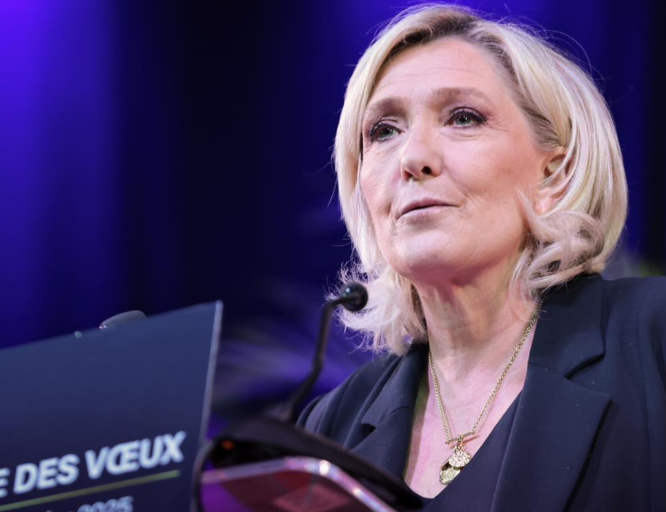 Marine Le Pen conduce în intențiile de vot pentru alegerile prezidențiale din Franța în 2027