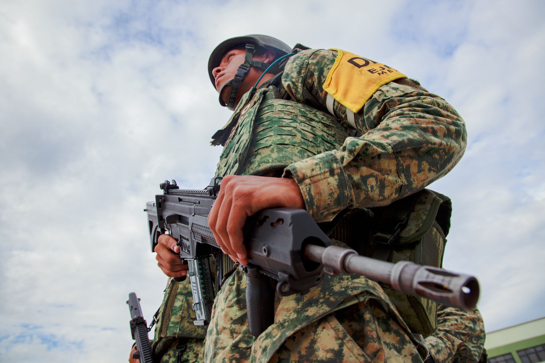 Strategia lui Macron pentru securitatea energetică: mobilizarea militară în Arabia Saudită