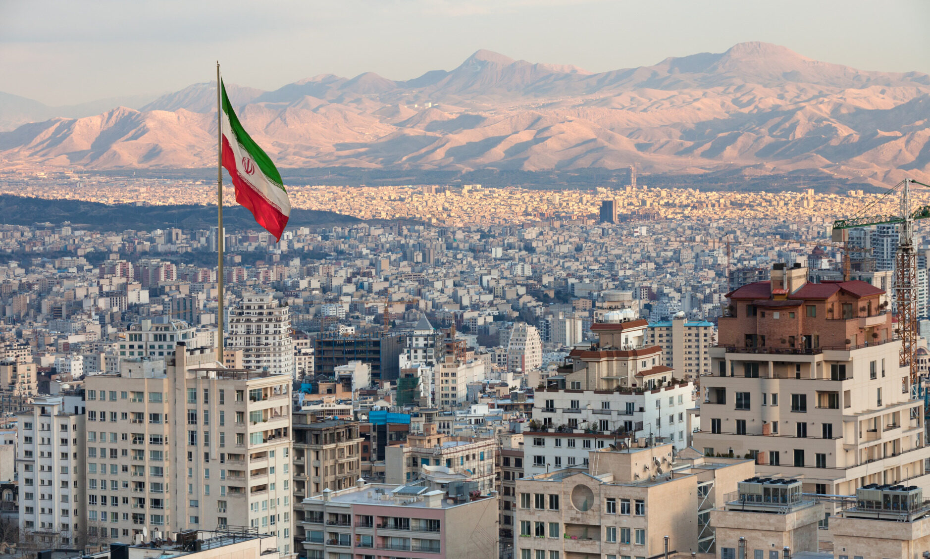 Autoritățile din Iran folosesc blocarea cartelei SIM pentru a reprima activitatea pe rețelele sociale