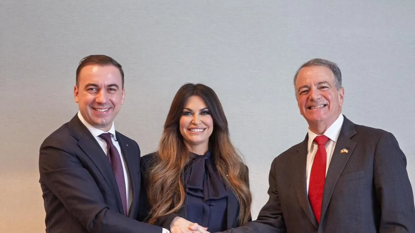 Implicarea SUA în demiterea guvernului Bolojan: declarații controversate ale ambasadoarei Kimberly Guilfoyle