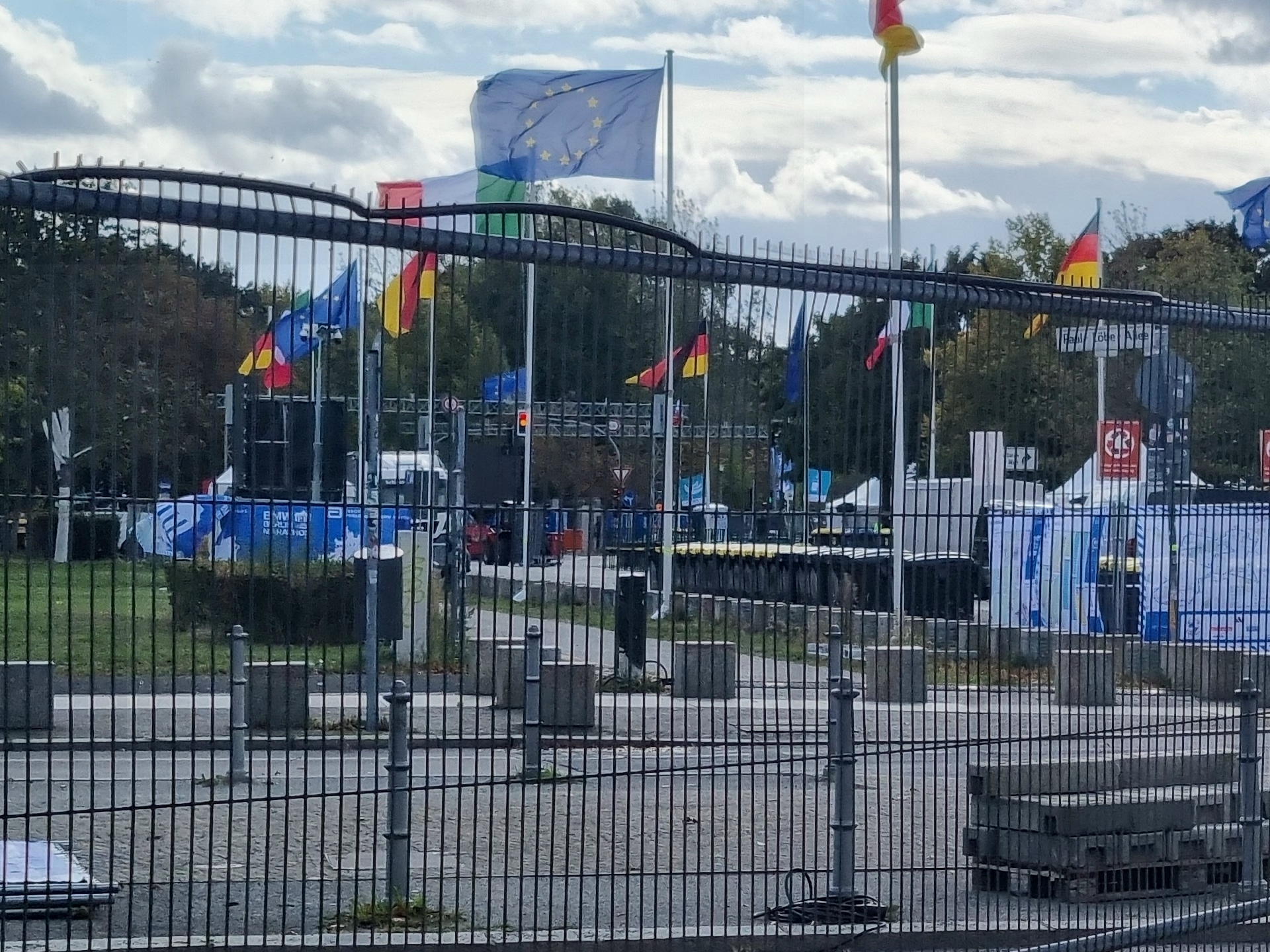 Controversă diplomatică între SUA și România: acuzații privind influențarea stabilității politice și interesele LNG