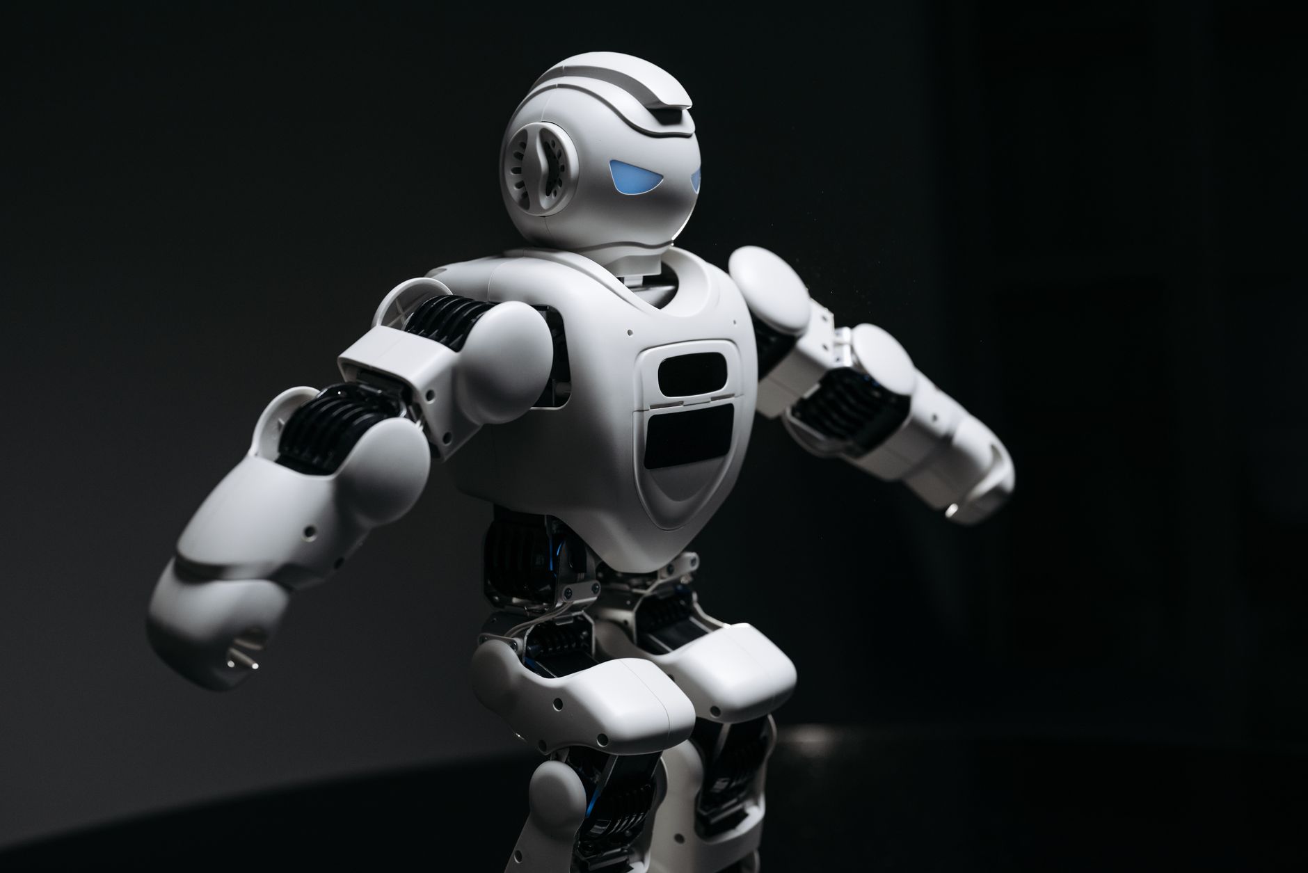 Mihailo Fedorov propune crearea unei „Armate a Roboților” pentru a schimba tehnologia războiului în Ucraina