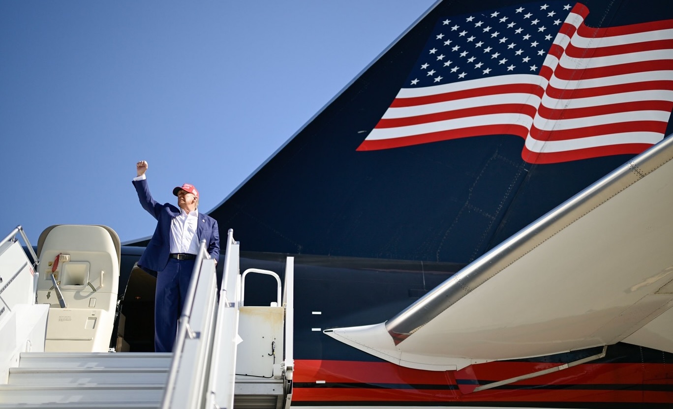 Donald Trump refuză propunerea Iranului de reluare a traficului maritim prin Strâmtoarea Ormuz