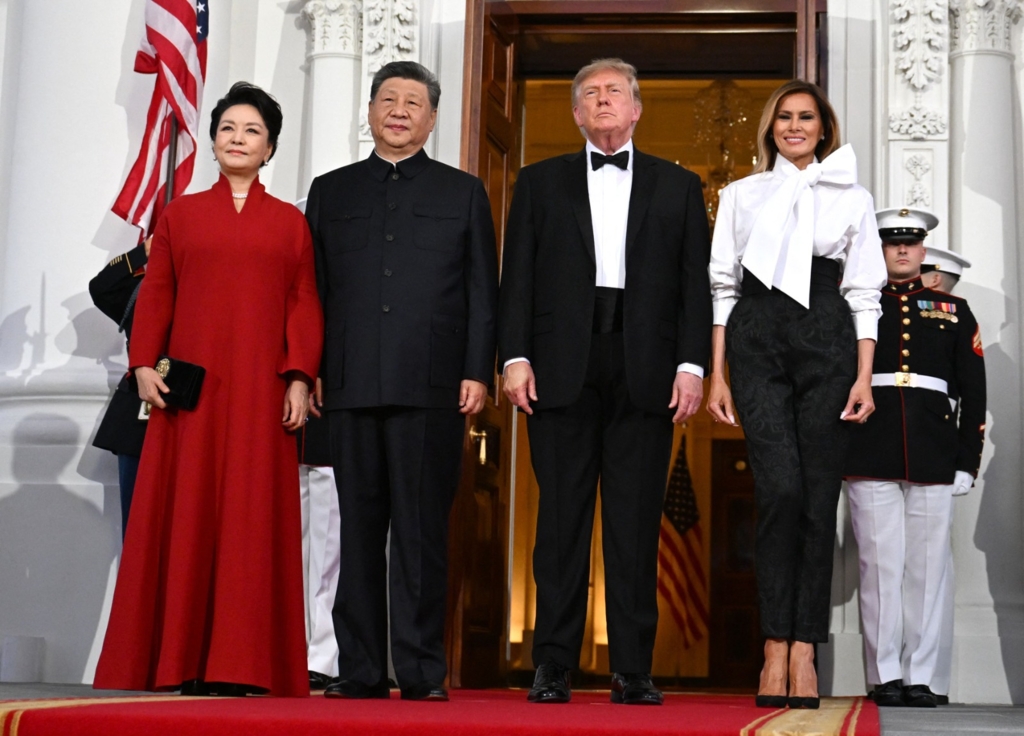 Propunere neobișnuită a lui Trump către Xi Jinping: posibila vânzare de arme către China