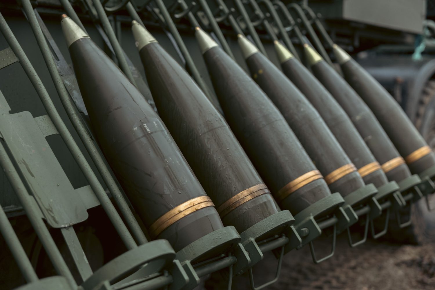 Compania americană US Ballistic va produce muniție NATO de 155 mm pe platforma Sadu II din România