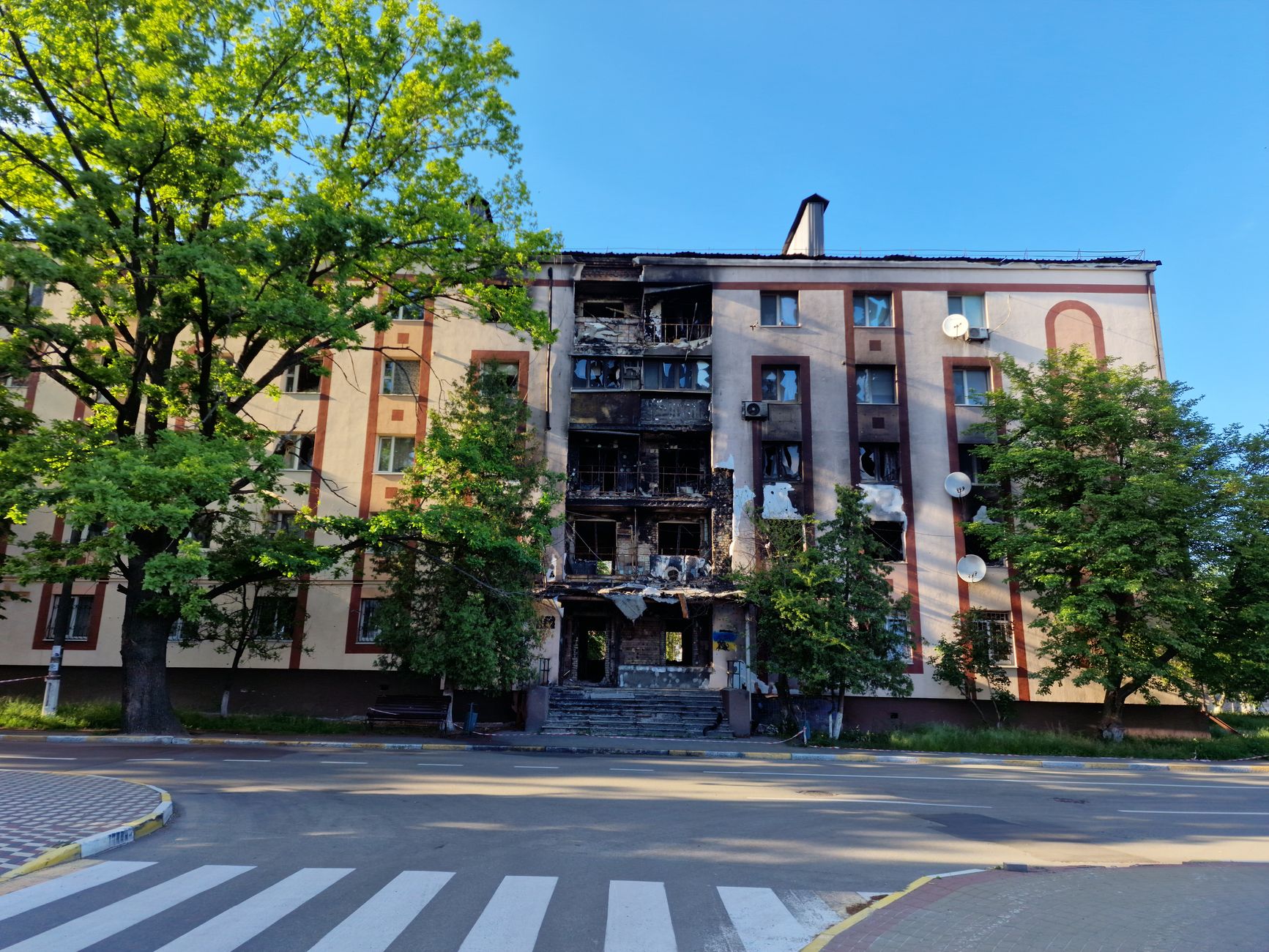 Atac cu drone asupra Academiei Naționale de Științe din Kiev: distrugeri majore și operațiuni de salvare