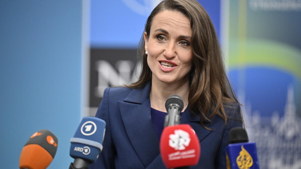 Oana Țoiu: Vizita ambasadoarei SUA în Grecia a fost un eveniment privat, fără mandat oficial