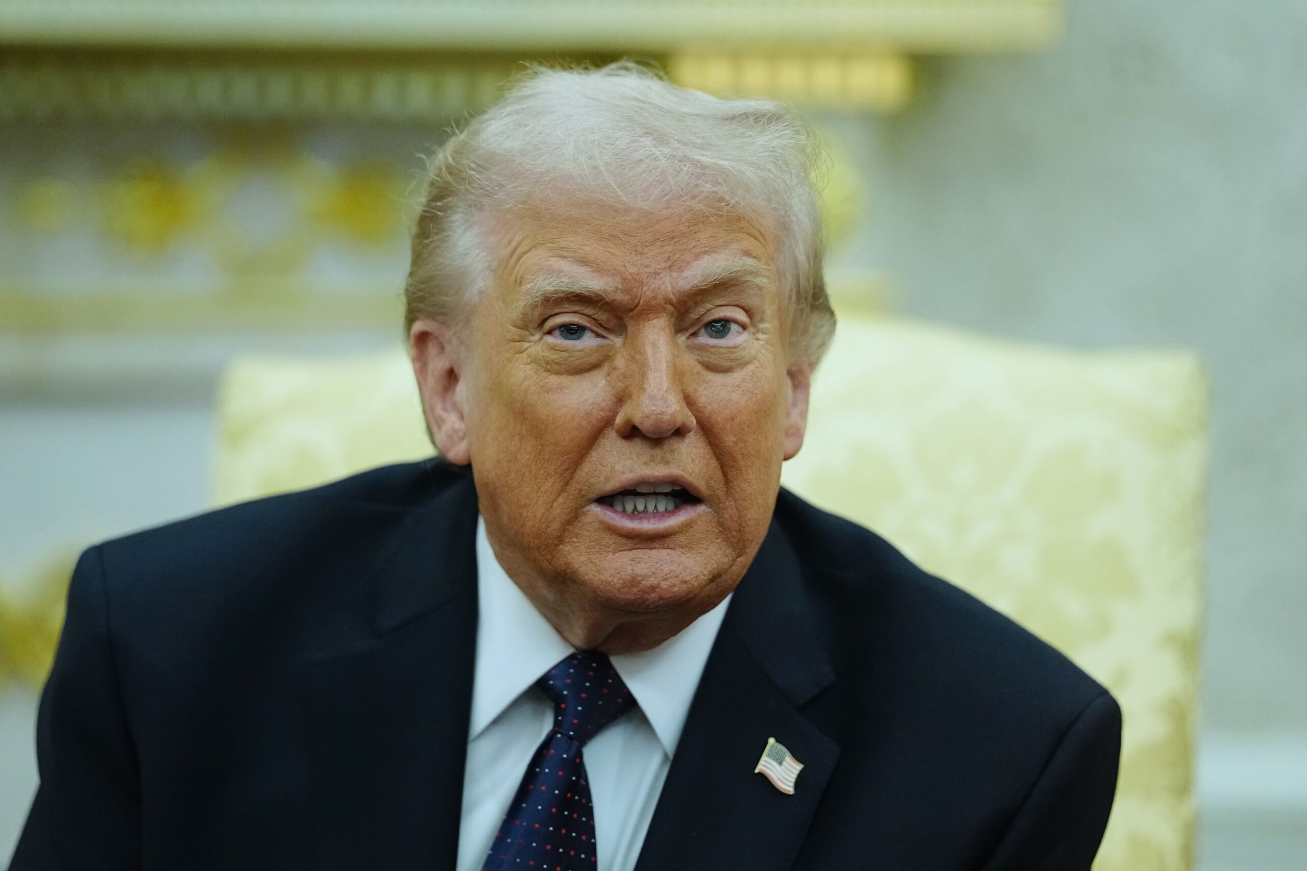 Donald Trump critică Marea Britanie după eliberarea suspecților de terorism care vizau baza RAF Fairford