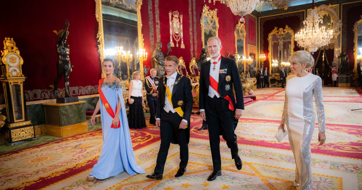 Senatul Spaniei respinge ratificarea tratatului de prietenie cu Franța în timpul vizitei lui Macron
