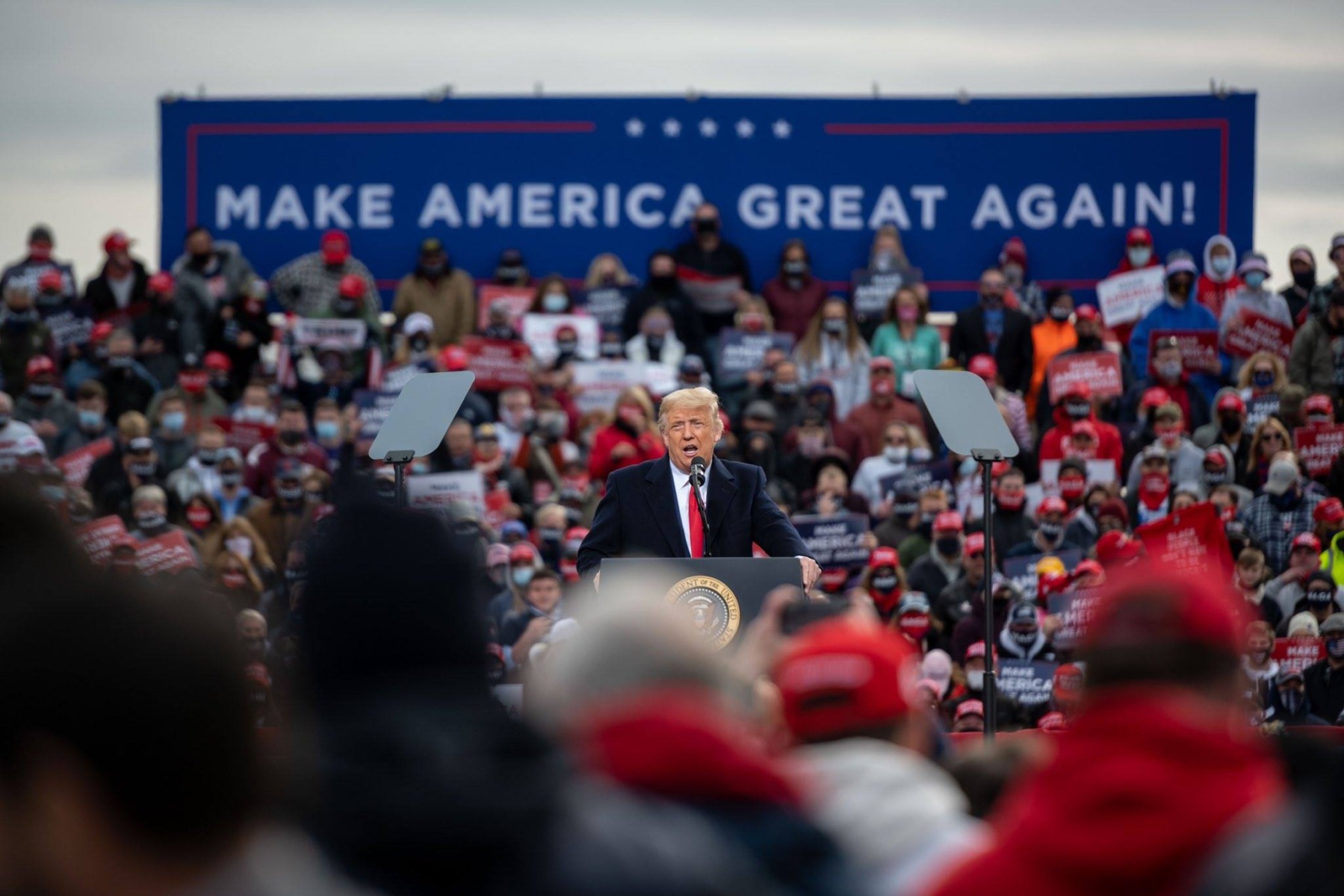 Donald Trump lansează un tur de campanie de 32 de zile pentru susținerea republicanilor în alegerile din noiembrie