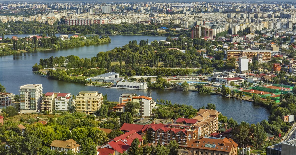 Bucureștiul este descris de turiști ca fiind un oraș cu farmec, în ciuda haosului urban